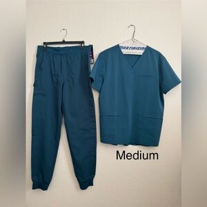 Teal Scrub Set - Medium